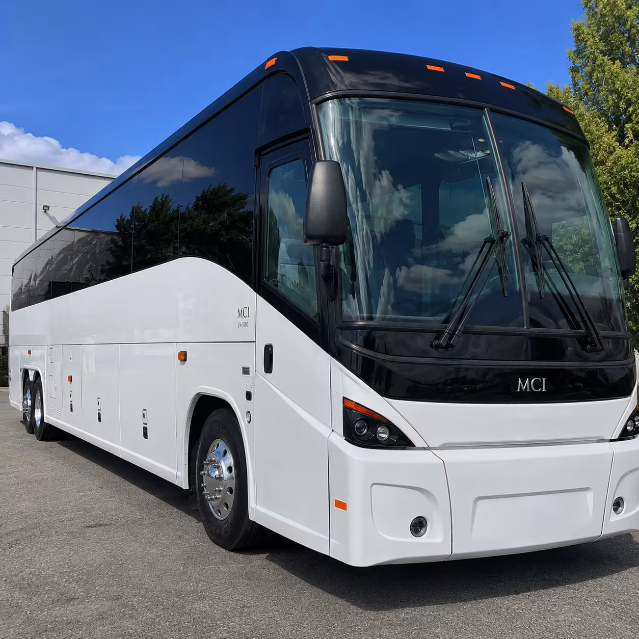hotel and resort pickup shuttles to redding area airports