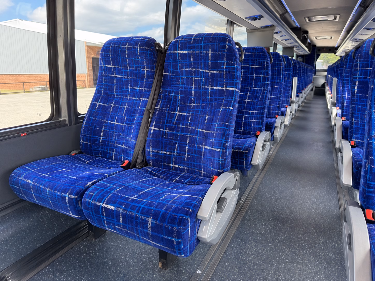 shuttle buses between redding hotels and your wedding venue